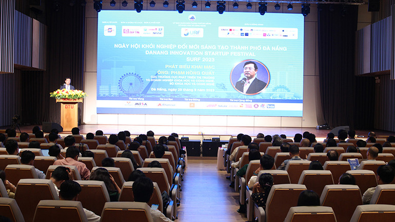 Lễ khai mạc SURF 2023.