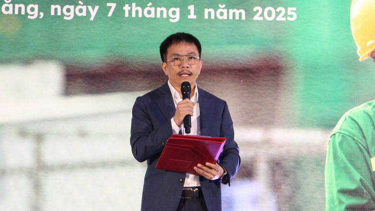 Quyền Trưởng Cơ quan thường trực Báo Nhân Dân tại Đà Nẵng Phan Thái Sơn phát biểu.