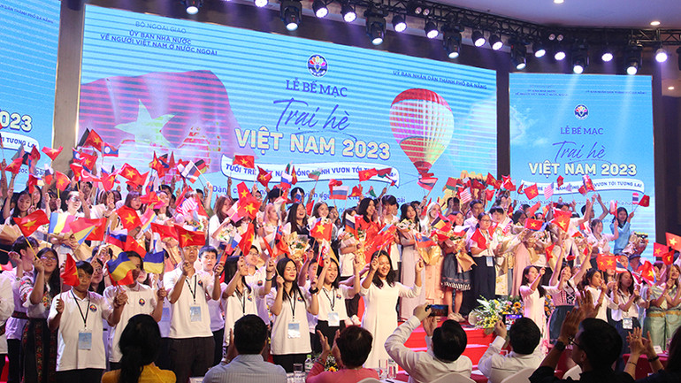 120 thanh niên kiều bào tại Trại hè Việt Nam 2023.