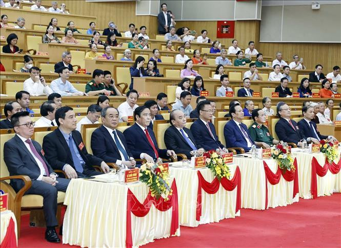 Chủ tịch nước Nguyễn Xuân Phúc và các đại biểu tại buổi lễ.