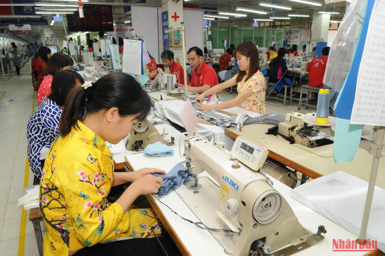 Doanh nghiệp dệt may nỗ lực hoàn thiện chuỗi cung ứng.