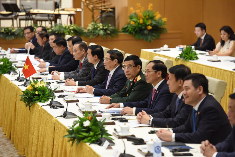 Thủ tướng Phạm Minh Chính và các thành viên Chính phủ Việt Nam tham dự sự kiện.