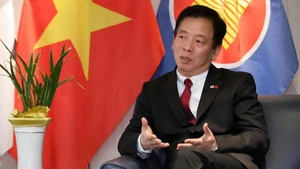 Đại sứ Việt Nam tại Hàn Quốc Vũ Hồ.