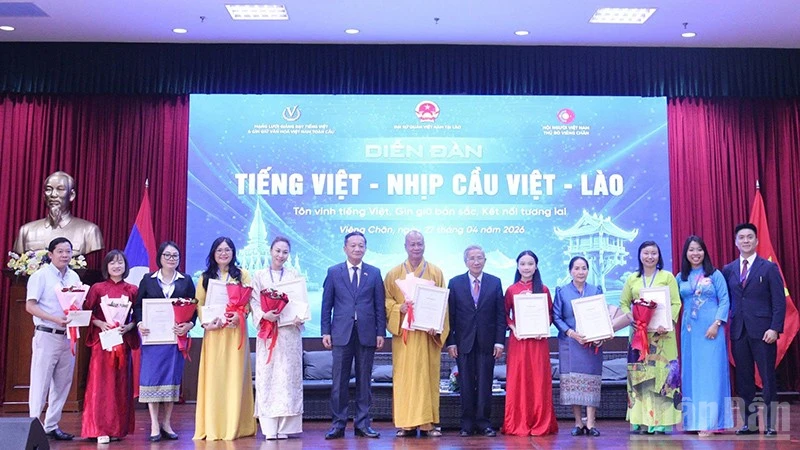 Diễn đàn 'Tiếng Việt - Nhịp cầu Việt-Lào' lan tỏa giá trị ngôn ngữ và văn hóa dân tộc