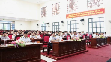 Cán bộ, chiến sĩ Phòng Hậu cần Vùng 5 Hải quân dự hội nghị tổng kết nhiệm vụ quân sự, quốc phòng năm 2024.