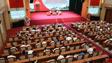 Quang cảnh Hội nghị tuyên dương điển hình tiên tiến và trao giải thưởng Nguyễn Phan Vinh.