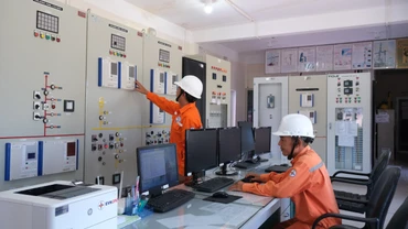 EVNCPC tổ chức kiểm tra, củng cố toàn hệ thống lưới điện, đảm bảo cung cấp điện an toàn, liên tục, tin cậy trong những ngày lễ, tết.