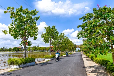 Hệ thống hạ tầng giao thông ở Hà Tĩnh được đầu tư đồng bộ, khang trang. (Ảnh: Đậu Hà)