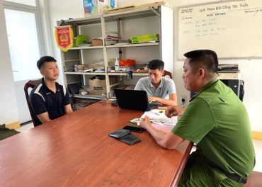 Đối tượng Phan Văn Hiếu tại cơ quan Công an.