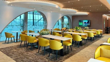 Quý khách hàng sẽ được tận hưởng những đặc quyền dịch vụ cao cấp mang đến những khoảnh khắc trải nghiệm thư giãn tại phòng chờ Vietcombank Priority.