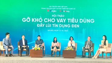 Các diễn giả chia sẻ ý kiến tại Hội thảo