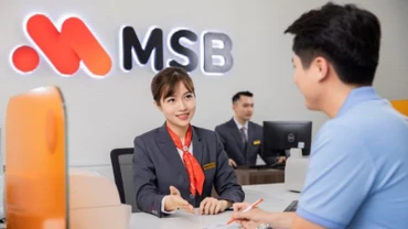 Giao dịch khách hàng tại MSB.