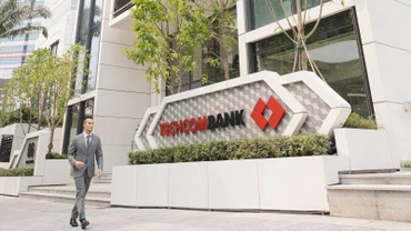 Trụ sở Techcombank được trao tặng chứng chỉ LEED Vàng cho công trình đẳng cấp thân thiện với môi trường.