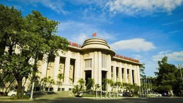 Ngân hàng Nhà nước định hướng tăng trưởng tín dụng năm 2024 khoảng 15%.