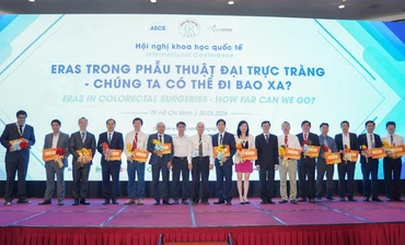 Các đại biểu tham gia hội thảo