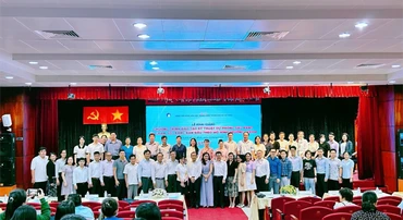 Các học viên tham dự tập huấn Chương trình đào tạo kỹ thuật dự phòng sâu răng và chăm sóc răng miệng theo mô hình trường-trạm 