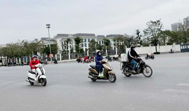 Không khí lạnh tăng cường ở miền bắc, Hà Nội từ đêm nay trời chuyển rét. Ảnh: Đ.T