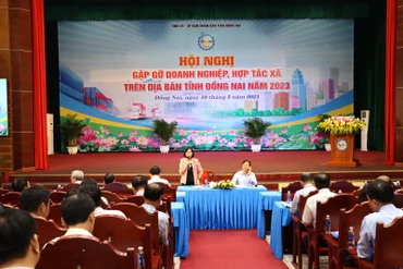 Quang cảnh buổi đối thoại.