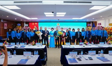 Ban Chấp hành Công đoàn Tổng công ty cổ phần Vinaconex khóa VI, nhiệm kỳ 2023-2028 ra mắt Đại hội.