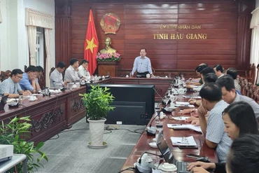 Quang cảnh buổi làm việc.