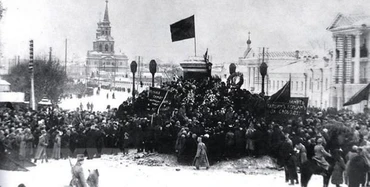 Không khí Cách mạng Tháng Mười ở Yekaterinburg (thành phố chính ở miền trung Nga, phía đông dãy núi Uran). (Ảnh: Tư liệu/TTXVN phát)