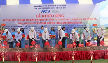 Lễ khởi công.
