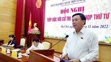 Đại biểu Quốc hội tỉnh Quảng Ninh Nguyễn Xuân Thắng thông báo nhanh kết quả Kỳ họp thứ 4, Quốc hội khóa XV với cử tri huyện Ba Chẽ.
