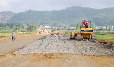 Đơn vị thi công đang đẩy nhanh tiến độ dự án. 