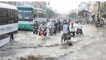 Cảnh báo triều cường ven biển phía đông Nam Bộ. (Ảnh: TT Dự báo khí tượng thuỷ văn quốc gia)