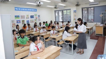 Kỳ thi thu hút 1.815 học sinh xuất sắc đến từ 15 trường trung học cơ sở trên địa bàn quận Ba Đình, Hà Nội.