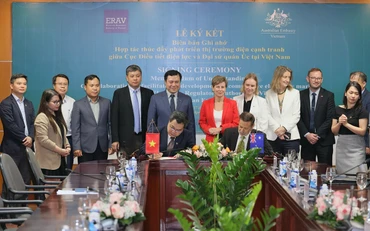 Các đại biểu tại Lễ ký kết. (Ảnh: Đại sứ quán Australia)