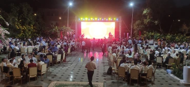 Chương trình gặp gỡ “Xuân Quê hương-Giáp Thìn 2024” được tổ chức trong khuôn viên Đại sứ quán Việt Nam ở Thủ đô Phnom Penh. Ảnh: NGUYỄN HIỆP