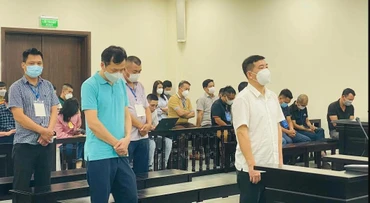 Các bị cáo tại buổi tuyên án.