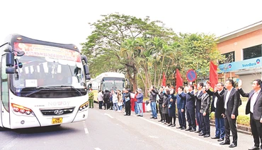 Không để ai không có Tết 