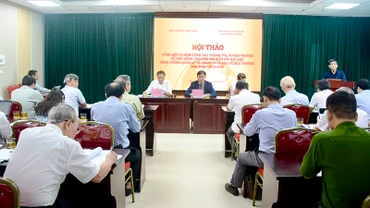 Đông đảo các nhà khoa học tham dự hội thảo.