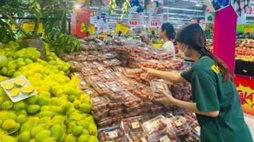 Tuần lễ mận và nông sản an toàn thu hút sự tham gia của 30 gian hàng trưng bày, giới thiệu và trưng bày các sản phẩm OCOP, sản phẩm nông sản an toàn.