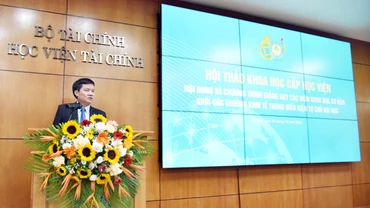 PGS, TS. Nguyễn Mạnh Thiều – Phó Giám đốc Học viện Tài chính phát biểu đề dẫn khai mạc.