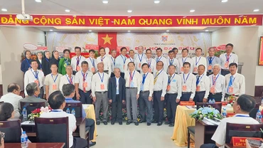 Ra mắt Ban chấp hành nhiệm kỳ mới 2023-2028. 