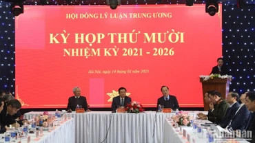 Quang cảnh Kỳ họp thứ mười Hội đồng Lý luận Trung ương. (Ảnh: HẢI ĐĂNG)