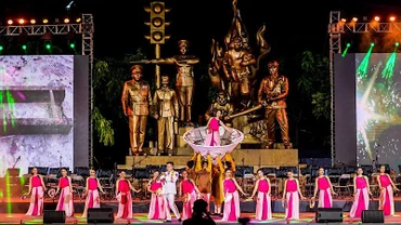 Chương trình hòa nhạc nghệ thuật “Vang mãi khúc quân hành”.