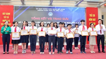 Nhiều học sinh được trao giải và biểu dương tại sự kiện.