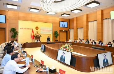 Hội nghị giữa Đảng đoàn Quốc hội với Ban Cán sự Đảng Chính phủ.