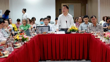 Chủ tịch Hiệp hội các nhà bán lẻ Việt Nam Nguyễn Anh Đức phát biểu tại hội thảo.
