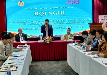 Phó Chủ tịch Tổng Liên đoàn lao động Việt Nam Phan Văn Anh phát biểu tại Hội nghị. 