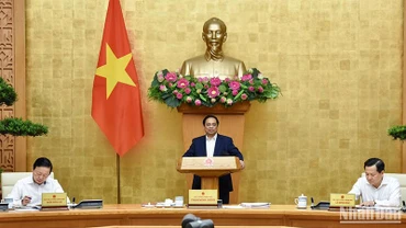 [Ảnh] Thủ tướng Phạm Minh Chính chủ trì phiên họp Chính phủ với các địa phương
