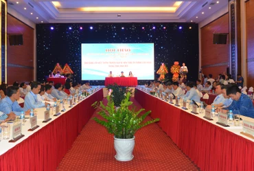 Toàn cảnh hội thảo hội thảo chiều 22/4 tại thành phố Đông Hà.