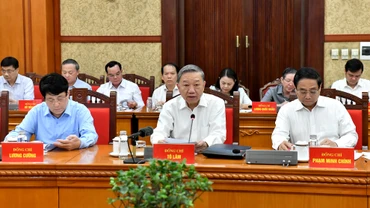 Tổng Bí thư, Chủ tịch nước Tô Lâm chủ trì họp Tiểu ban Văn kiện Đại hội XIV của Đảng.