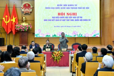 Tổng Bí thư Tô Lâm với đại biểu và cử tri thành phố Hà Nội.