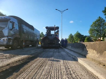 Quá trình khắc phục, sửa chữa hư hỏng chưa được doanh nghiệp dự án thực hiện đồng bộ, kịp thời do thiếu nguồn lực đầu tư.