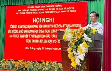 Chủ tịch Uỷ ban nhân dân tỉnh, Trưởng Ban Chỉ đạo tỉnh Sóc Trăng Trần Văn Lâu phát biểu chỉ đạo Hội nghị.